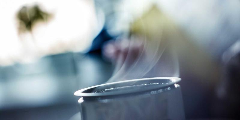 国际物流中的“隐形杀手”:深度解析滞箱费与滞港费的规避之道